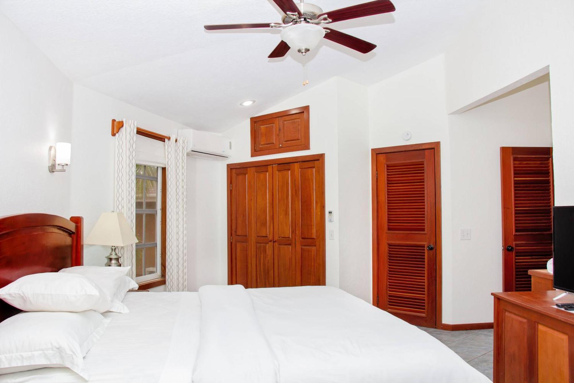 White Sands Cove San Pedro  Habitación foto